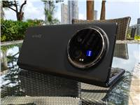 Vivo X Fold3 Pro sponsored content