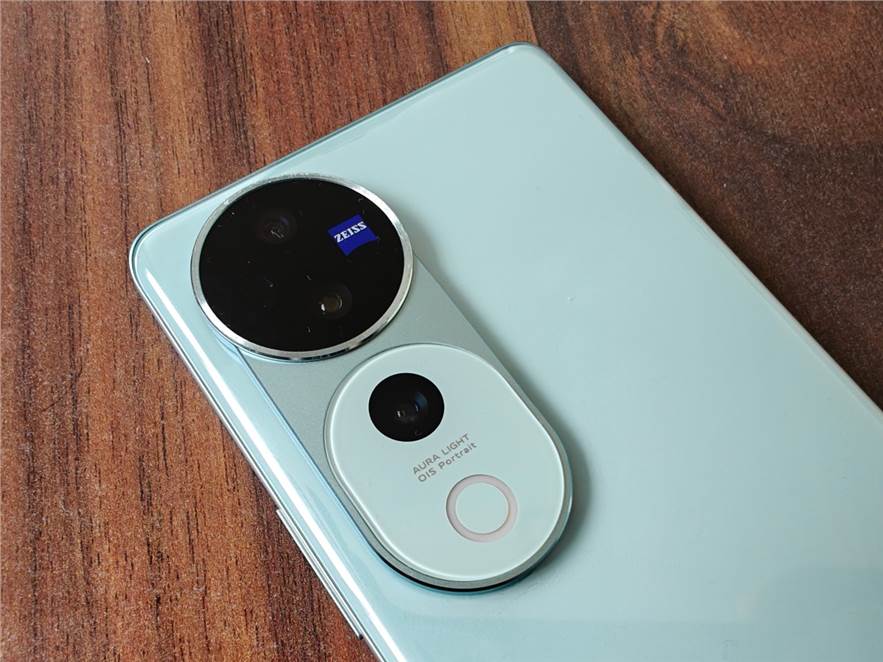 Vivo V40 Pro