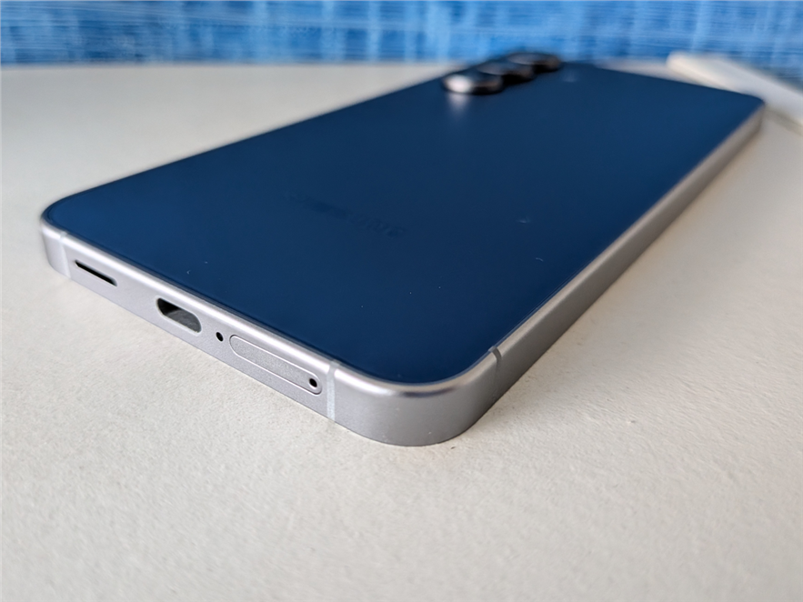 Samsung Galaxy S25 FE