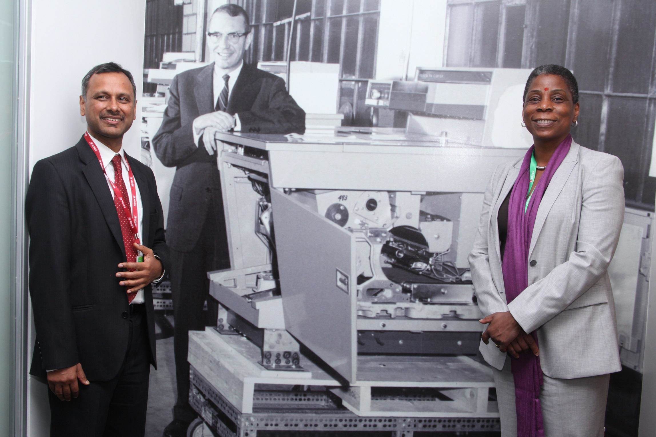 Manish Gupta, Director, XRCI with Ursula Burns, Chairman & CEO, Xerox at the XRCI inauguration in Bangalore