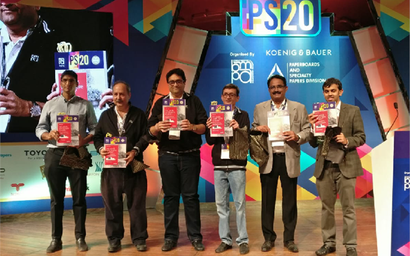 Representatives from BMPA and sponsors of the event unveil the Print Summit 2020 souvenir