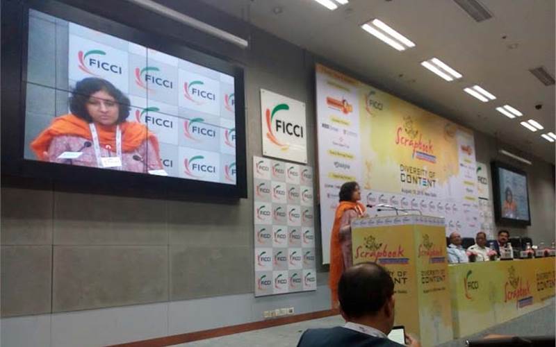 Scrapbook 2019: We need literature in education to foster meaningful life