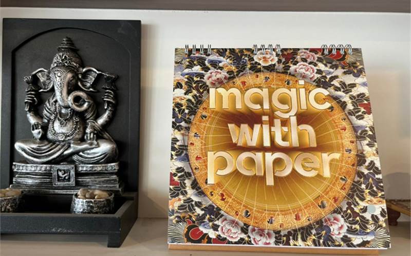 Sona calendar highlights the magic with paper
