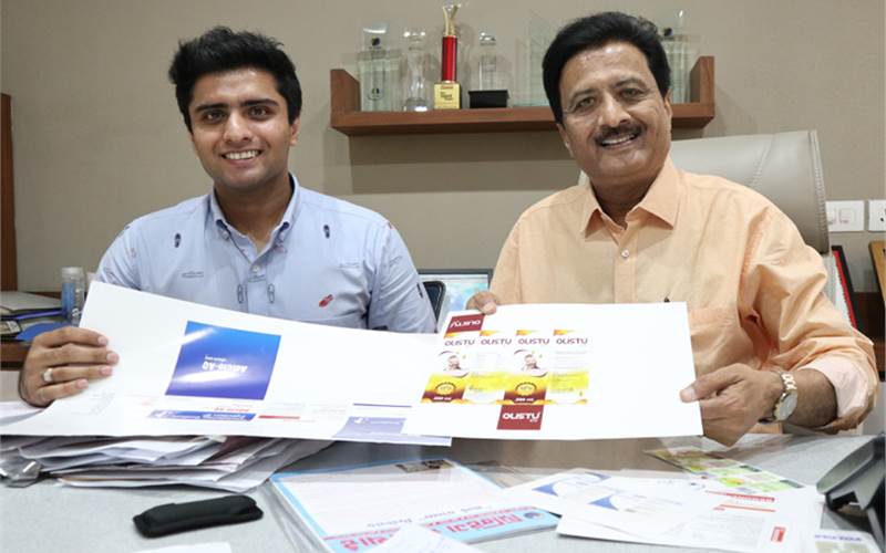 Manish and Aarjav Hansoti of S Kumar, which specialises in variable data printing jobs