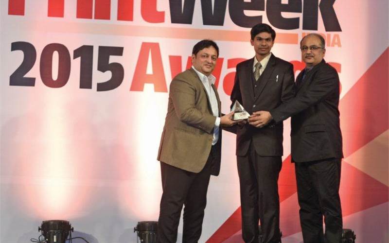 Mehul Desai, honorary secretary of BMPA and Tushar Dhote, the president of MMS presented the Student of the Year award to PVG's Harsha A. Among the applicants, Harsha A’s outstanding academic record, along with his projects and extra-curricular activities during the course