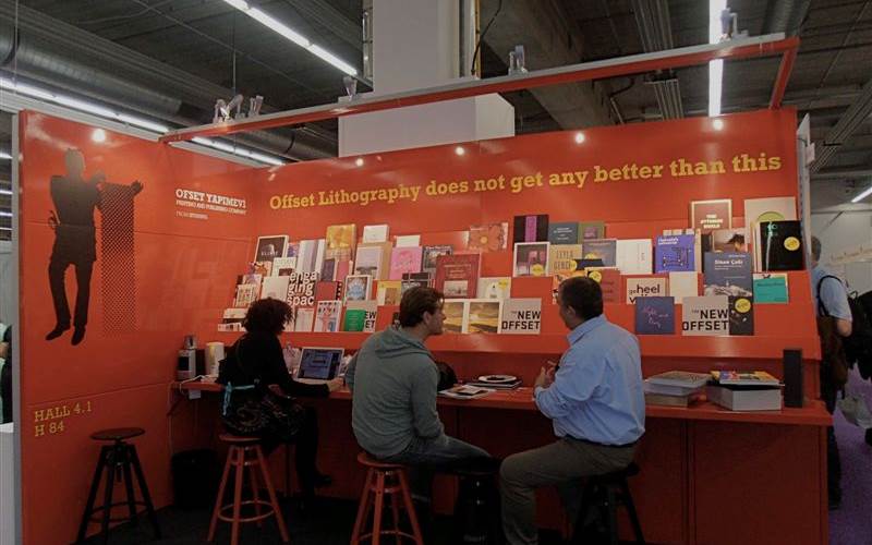 A Turkish printer’s stand, proudly displaying the power of print.