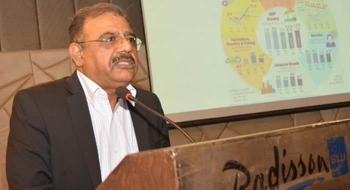 sangam-khanna-during-the-open-house sangam-khanna-during-the-open-house