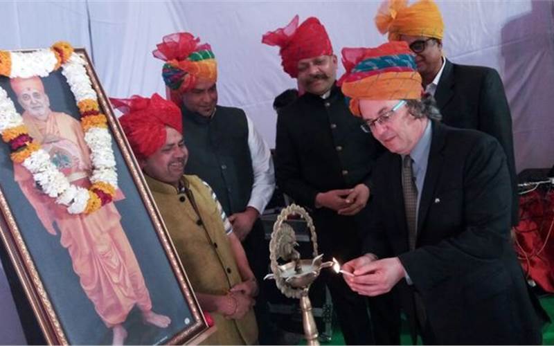 Digital print specialist Tituprint in Jaipur became the first in India to install the HP Indigo 7900. The machine was installed on 28 December 2016. According to Mukesh Tanvani, promoter and owner of Titu, the A3 press offers a significant advantages in print quality, application range, and productivity, as well as breakthrough priming technology and colour matching capabilities