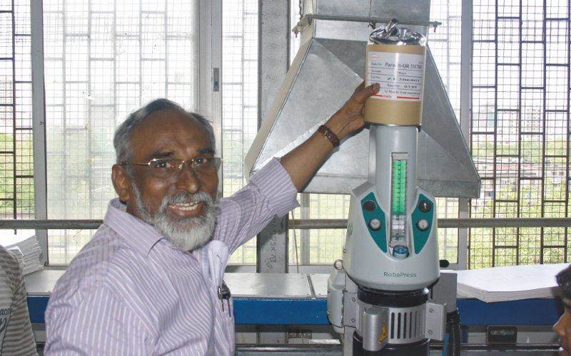 PUR 3317 has an excellent adhesion to a variety of papers and material says, E Fernando, managing director at Mumbai-based Sahaya Print Services.