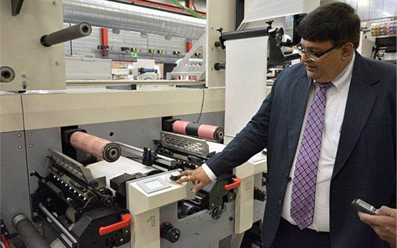 MPS’s India representative Vijay Pareek of Genius Flexo Machinery. Pareekh explaining features of the flagship EF press line of MPS.