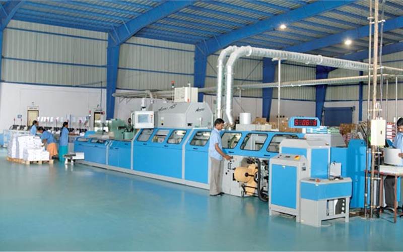 The Acoro A5 binder produces up to 100,000 softcover books a day. It is upgraded with VPN/PUR nozzle system