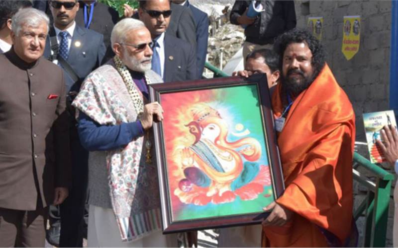 Pandey: "The Prime Minister was impressed after receiving a gift and appreciated the craftsmanship and its creator"