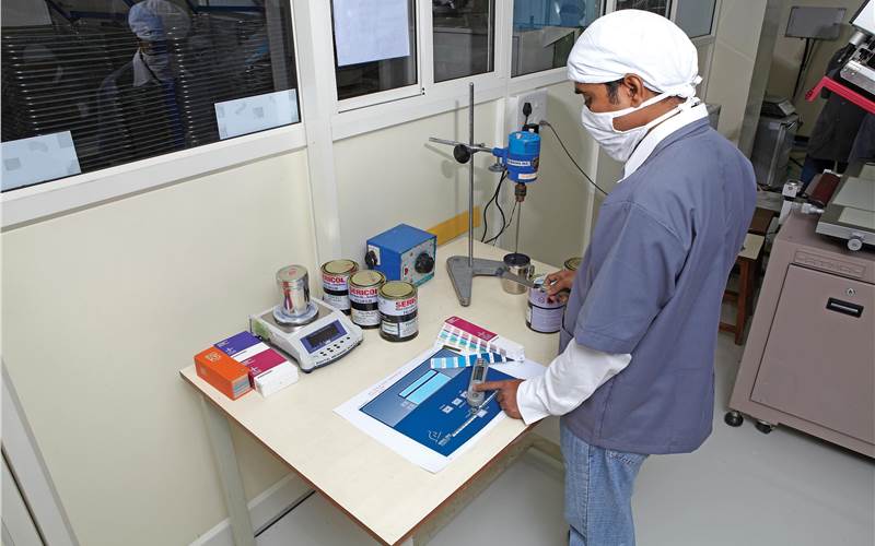The company has an in-house ink matching centre which uses inks from Fujifilm Sericol