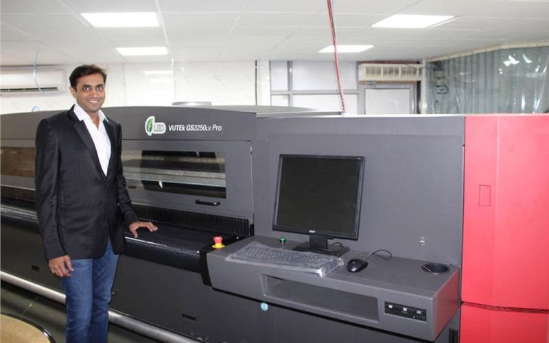 <a href="http://www.printweek.in/News/400479,arihant-digiprints-in-a-efi-vutek-buy.aspx" style="color: white" target="_blank">Mumbai-based, Arihant DigiPrints has installed the EFI Vutek GS3250LX Pro, UV LED curing digital inkjet printer</a>