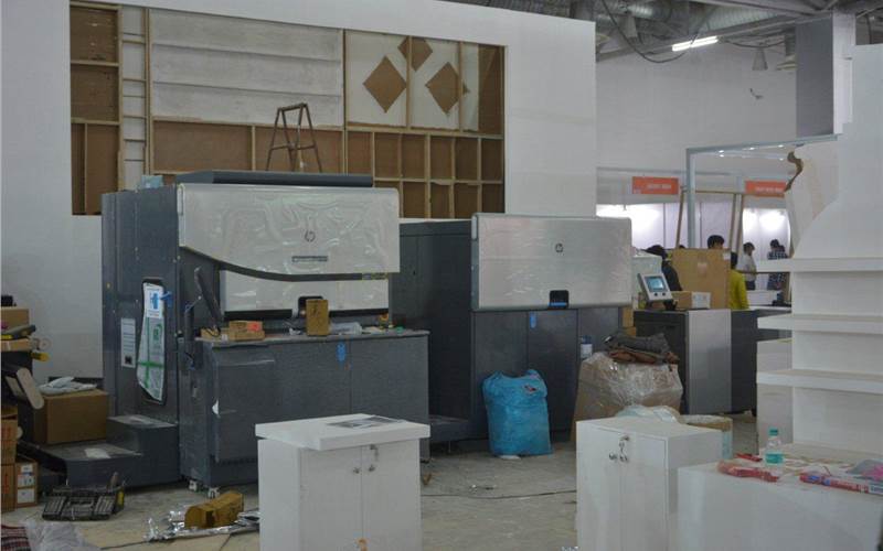 While HP Dscoop Asia in Singapore is hosting 200 brands and agencies from all over Asia Pacific, at Labelexpo it has brought its Indigo WS 6800. We hear the machine at the show is headed to Mumbai. In another news, an Indigo 6000 series is under installation at Noida-based Hora Art