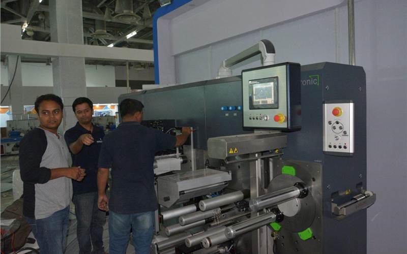 Reifenhauser(G-18) is targeting pharma segment with this Graphotronic Pharma2, a high speed re-inspection machine