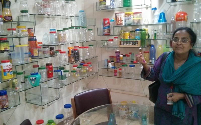 PET preforms are semi-finished bottles, which look like small plastic test tubes. Beverage manufacturers use preform blow-up machines to expand these to full-size bottles before filling them up, thereby avoiding contamination. Around 1/10th the size of PET bottles, they also save packaging companies and their clients a lot on storage and transportation costs