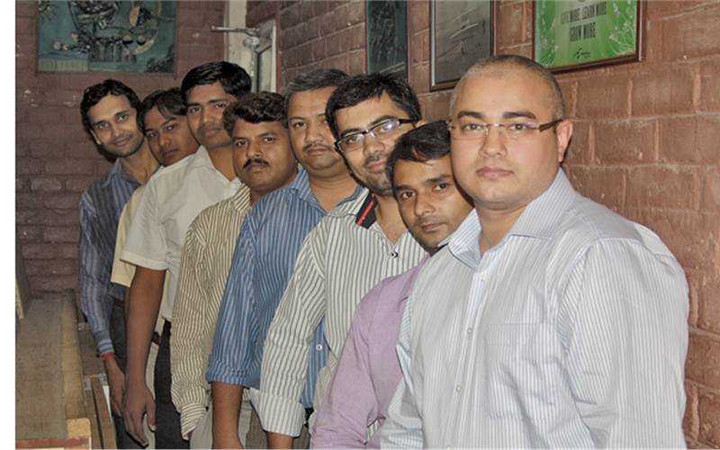 Color Dots Pre-Press Studio (Delhi) won the Pre-Press Company of the Year 2012
