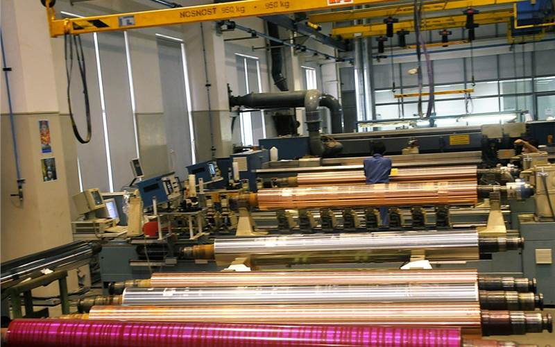 Rotogravure printing at Burda: This is an intaglio technique, where the image to be printed is made up of small depressions in the surface of the printing cylinder