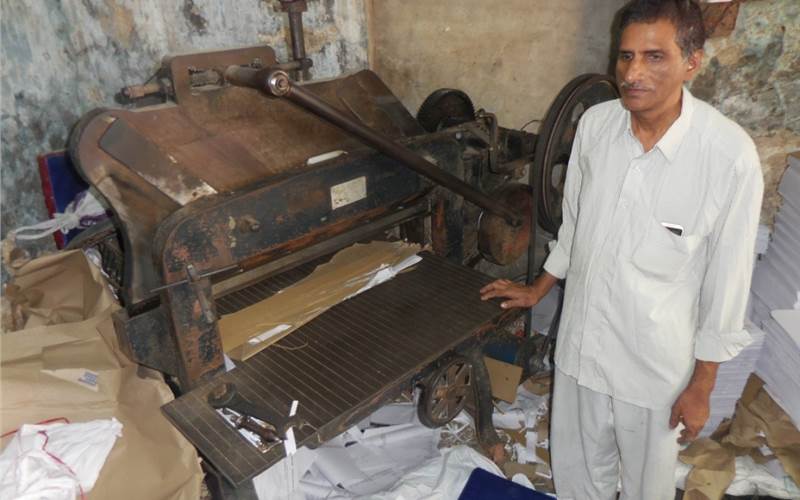 Kalim, said, “With the semi-automatic cutting machine, I am able to work and cut the same amount of material which is being cut at other printing presses.”