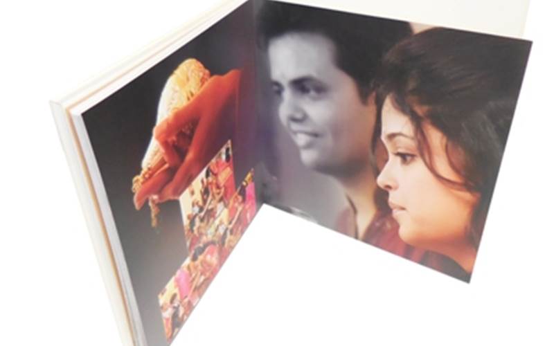 SHREE PRINTWELL OFFSET | AhmedabadLength of run: OnePress: HP Indigo 3500 six-colour pressPost-Press: Regular album with feather touch laminationPaper: Art paperSpecial feature: Feather touch lamination
