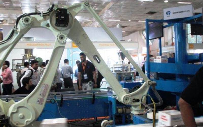 Mundka, New Delhi-based Bakshi Mark is a leader in marking, coding, traceability and conveying. Among others, the company custom designs, manufactures and commissions conveyors. Products on display were Markcon conveyors as straight belt conveyor, 90 degrees conveyor, retractable conveyor, spiral conveyor, and the palletizing application with Kawasaki robots, among others