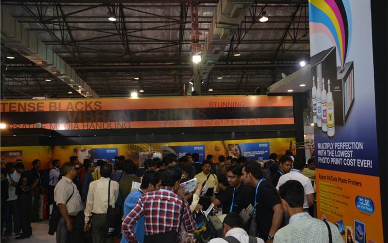 The Epson SC-P20070 has the new media inductive roller system and paper feed stabilizer for productivity