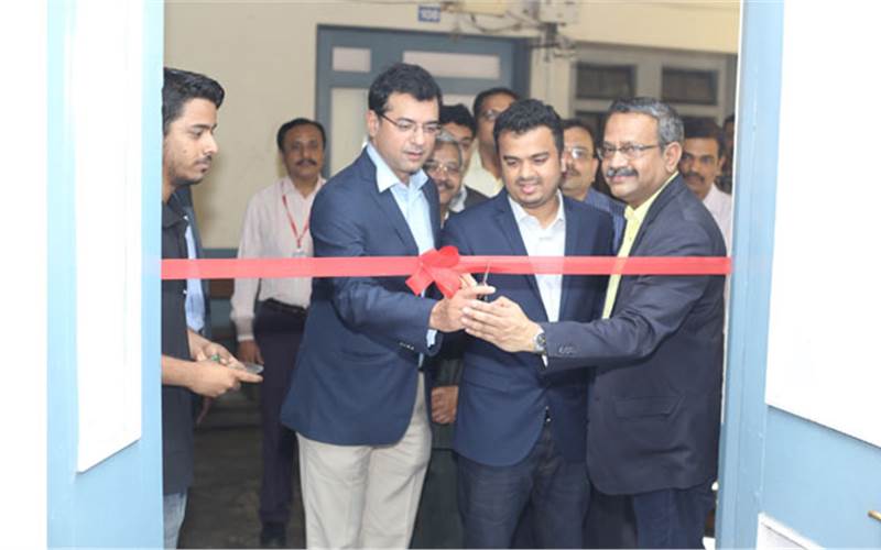 (l-r): Ashish Pradhan, CEO, Siegwerk India, Harshal Parakh, director, Parakh Agro and Vinay Nalawade, director, Parakh Flexipacks launching India’s first comprehensive ink lab at PVG College of Engineering and Technology, Pune