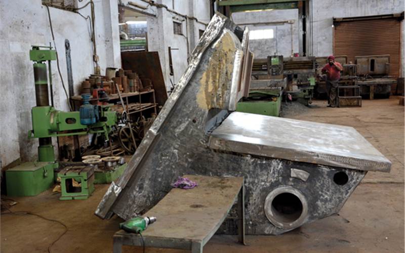 HIC Machinery, one of the leading manufacturers producing automatic plants for 3-ply and 5-ply corrugated boards, will showcase automatic and semi-automatic lines