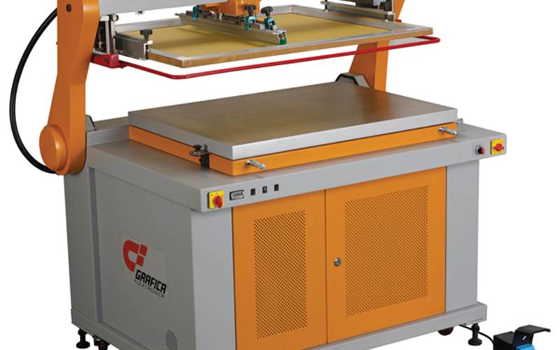Nano-Print plus will be the pride of the Grafica Hall/Stall: 11/25. Launched in 2010, Grafica claims it’s the world‘s first all electrical mechanical, plug and play semi automatic screen printing machine. It’s a parallel lift movement feature has made spot UV work simply simple