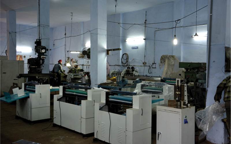Five Star Machinery, the Amritsar-based printing and packaging machinery manufacturer will introduce several new products for the stationery market. This includes automatic punching machines for spiral and wiro binding jobs, which is capable of punching over 40,000 pages in an hour