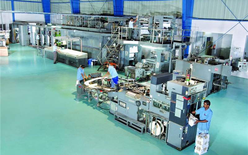 The Heidelberg web offset press 16-4/4 runs at 40,000 impressions per hour. It has 630mm cut-off.