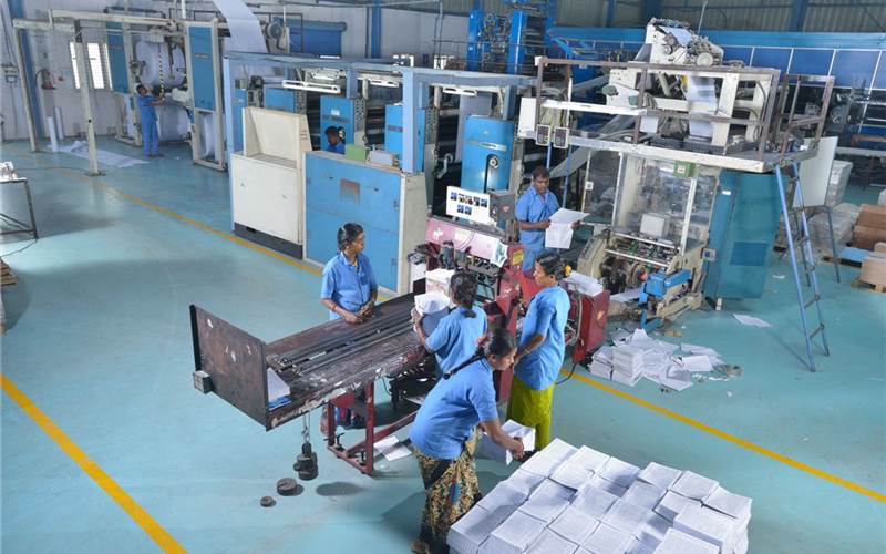 The Harris Model M-120 web-offset press has a cut-off of 492mm.