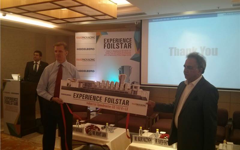 Rave Scans, with its facilities in Delhi, Gurgaon and Manesar, announced the installation of the country’s first Speedmaster CD 102-6+LX with Foilstar from Heidelberg, at a press gathering in Delhi on 5 May 2015