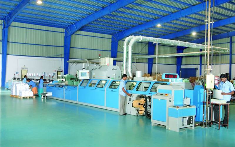 The Acoro A5 binder produces up to 100,000 softcover books a day. It is upgraded with VPN/PUR nozzle system.