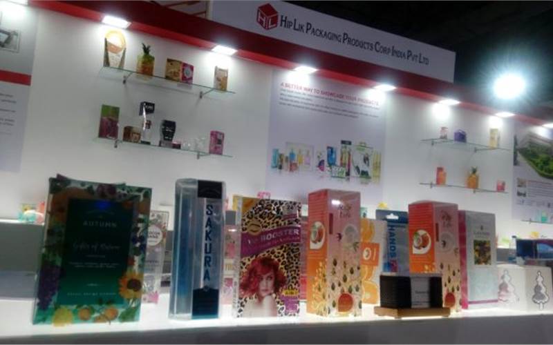 Hip Lik Packaging Products Corporation India is one of the few plastic packaging enterprises in the country which has the largest number of printing machines. Most of these are specifically designed to produce plastic boxes