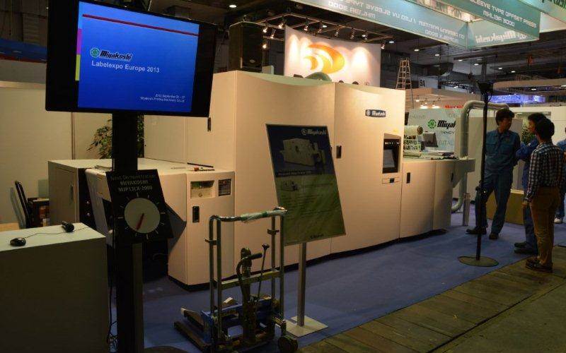 Visitors can see both the worlds – the offset and digital technology at play