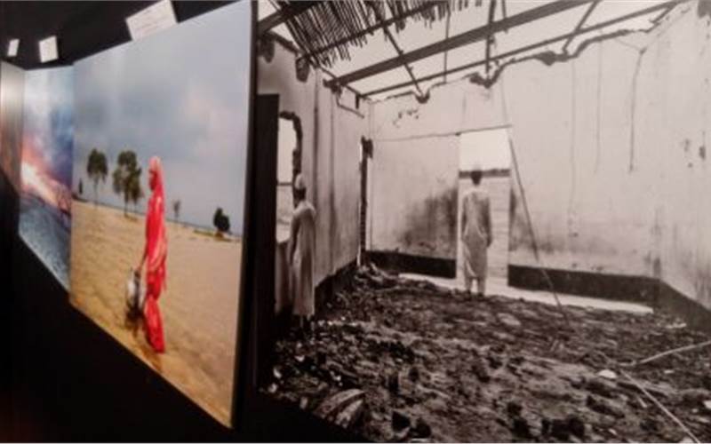 Showcasing of art gallery