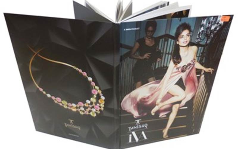 VISHWAKALA PRINTERS | Tanishq - iVA Length of run: 120Art: CMYK single pass Pre-Press: Apogee workflow, Kodak Trendsetter 400 systemPress: Heidelberg XL 75 (four colour + online coating with IR dryer), Heidelberg SX 52 (four colour + online coating with IR dryer)Post-Press: Section sewing and case bindingPaper: Hard case pasted sheet, 130gsm Mont Blanc Extra White paper for inner pages, and 190gsm Mont Blanc Extra White paper for cover