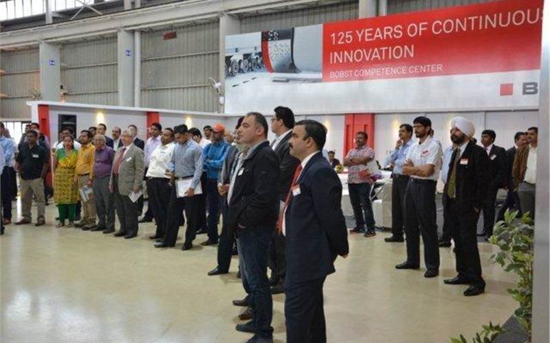 Print CEOs assemble for the demonstration of the newly launched Novacut 106 ER,