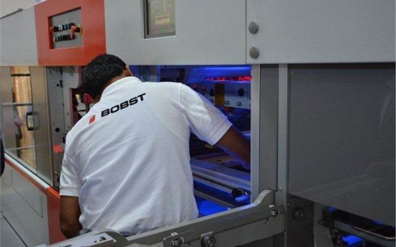 Centreline, 4+1mm system with centering and quicklock chase ensures very quick changeovers