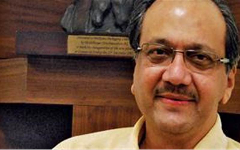 Although an earlier installation, the very impressive announcement about the KBA loaded with inline cold foil by Parksons Packaging for more than 300 brand owners is the reason it finds a special mention