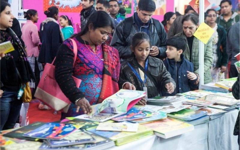 Besides books, the Children’s Pavilion at the fair also had assorted activities for schoolchildren, from performances by children and arts and crafts