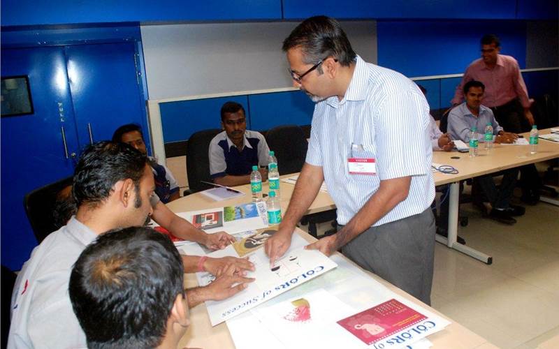 Repro team learned print enhancement by screen printing from Mustafa of Colors. Repro has started adding value to its book covers through screen printing