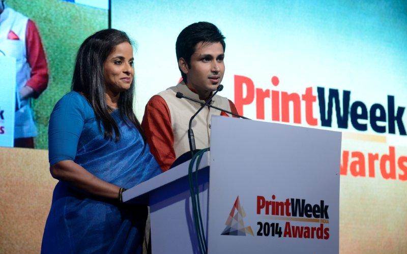 The hosts for the Night: Amol Parashar (a mechanical engineer from IIT Delhi plus an actor who can be seen in films like Babloo Happy Hain and Rocket Singh); and Padma Damodaran (who has a Masters in Acting from East 15 Acting School in England and a trained Bharatnatyam and Mohiniattam dancer, and a Carnatic singer)