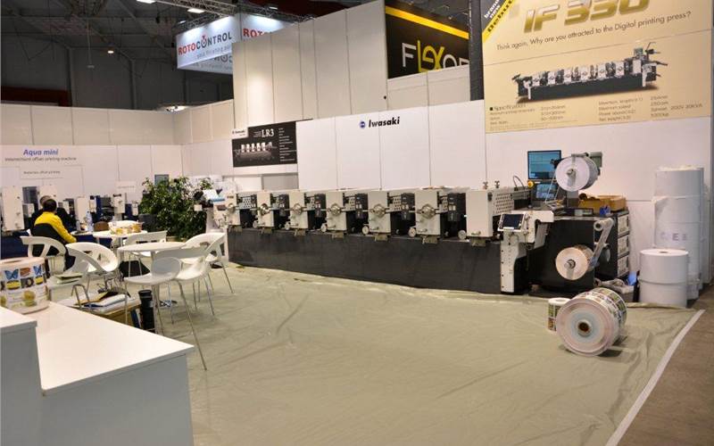 The star at the Iwasaki stand will be the intermittent waterless offset printing press