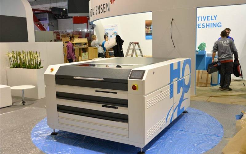 The new kit from G&J is expected to do more than just expose, process, dry and finish, like the Concept 205C did last time the company showcased it a Labelexpo