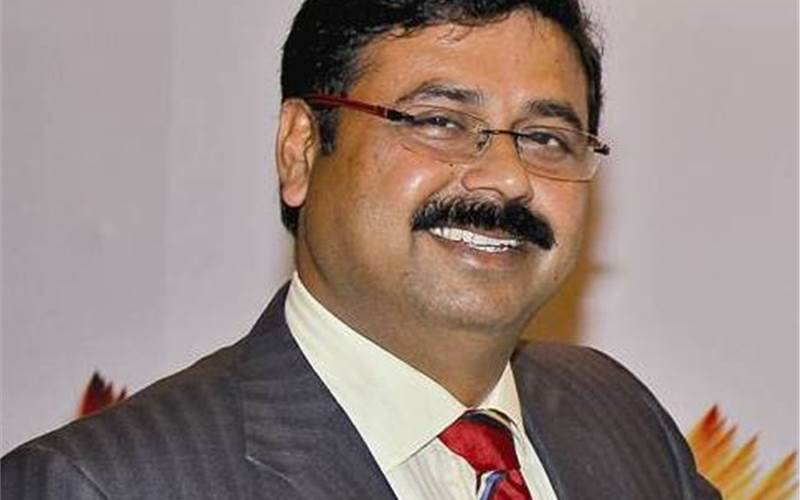 Mukherjee: "Government of India should take a serious view of the gray-market"