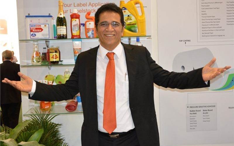 Singh (l) with his overseas counterpart
