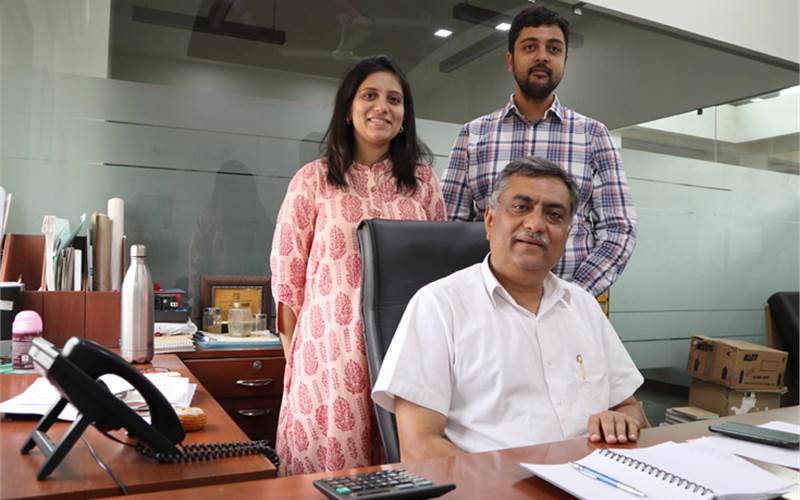 Vaishal Thakore of Creative Printers has invested in a new facility at Changodar, Ahmedabad. Thakore along with his son-in-law Raj Mehta
and daughter Pooja Raj Mehta manage Creative's packaging business